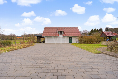 Frontansicht Nebengebäude - 