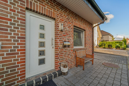 Hauseingang - 5 Zimmer Doppelhaushälfte in Rheine