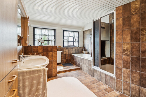 Badezimmer DG - 