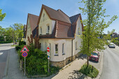 Titelbild - Charmanter Altbau in attraktiver Wohnlage – Sanierungsbedürftiges Reihenendhaus mit 2 Wohneinheiten