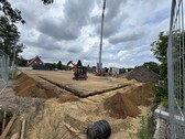 Erdarbeiten - Ansicht vorne rechts - 