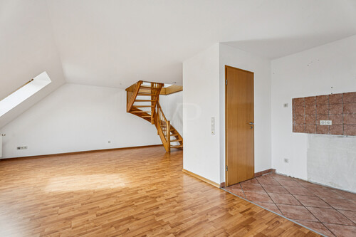 Wohnzimmer mit Küche - 