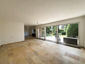 Wohn- / Esszimmer - 