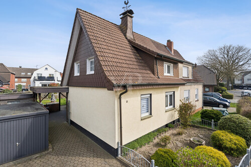 Seitenansicht - 5 Zimmer Doppelhaushälfte in Rheine
