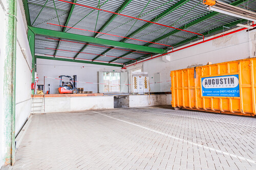 LKW Zufahrt, Rampe - 