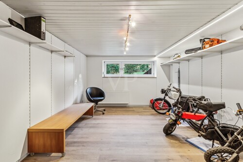 Büro - KG - 