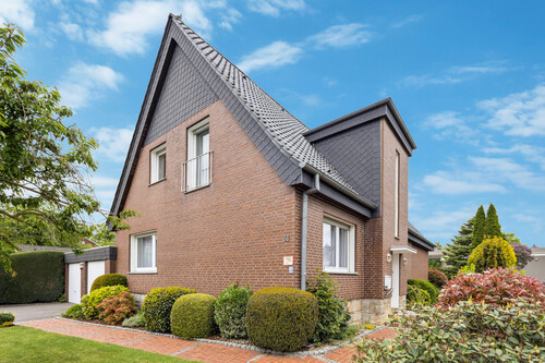 backbone_542543-A_124_HD - Charmantes Einfamilienhaus mit vielseitigen Nutzungsmöglichkeiten – Ideal für Mehrgenerationenwohnen