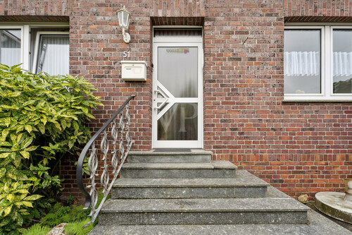 Eingangsbereich - Doppelhaushälfte mit 141,14 m&sup2; in Rheine zum Kaufen