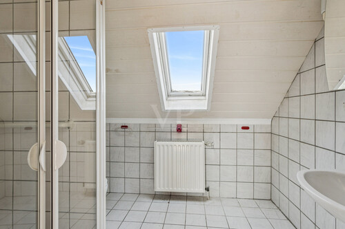 Badezimmer DG - 