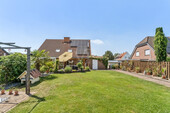 Gartenbereich mit Blick zum Haus - 