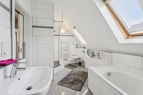 Badezimmer DG - 