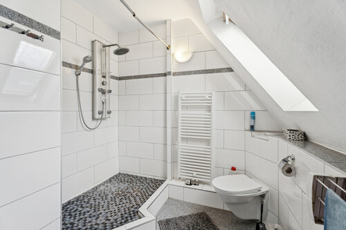 Badezimmer DG - 