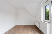 Arbeits- oder Schlafzimmer - 