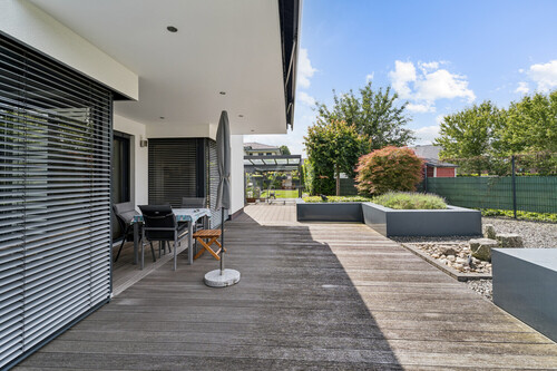 Terrasse EG - 