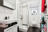 Badezimmer EG links - 