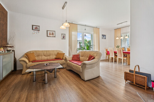 Wohn- und Esszimmer - 