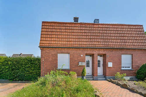 Straßenseite - 5 Zimmer Zweifamilienhaus in Rheine / Eschendorf