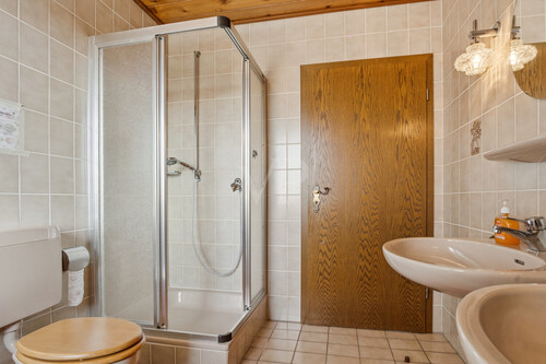 Hauptwohnung - Bad 1 - 