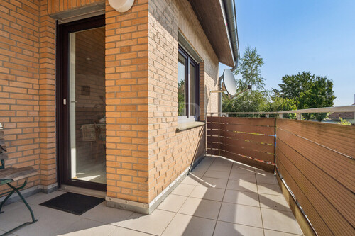 Hauptwohnung - Balkon - 