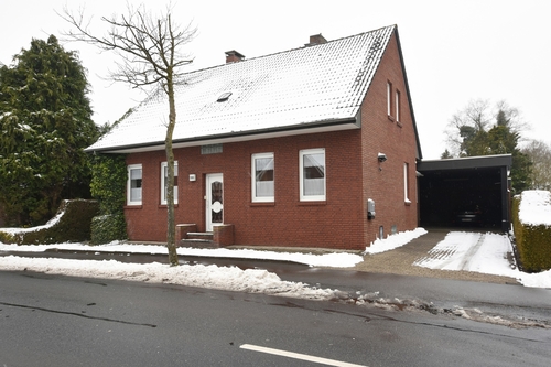 Vorderansicht - 8 Zimmer Zweifamilienhaus zum Kaufen in Westoverledingen