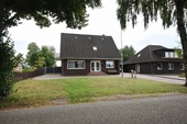 Vorderansicht - Geräumiges Einfamilienhaus mit großzügigem Grundstück und einem unverbauten Blick!