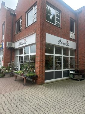 Front-Seitenansicht - Attraktive Verkaufsfläche in zentraler Lage von Papenburg mit Parkmöglichkeiten