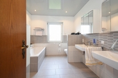 Badezimmer - Bungalow mit 150,00 m² in Papenburg zum Kaufen