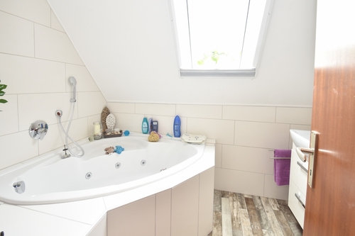 Badezimmer rechts - 