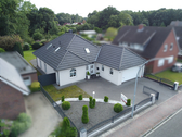 Von Oben - Gepflegter, ausgebauter Bungalow am Obenende!