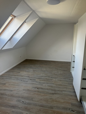 Schlafzimmer - Dachgeschoßwohnung mit 100,00 m² in Papenburg / Aschendorf (Ems) zur Miete