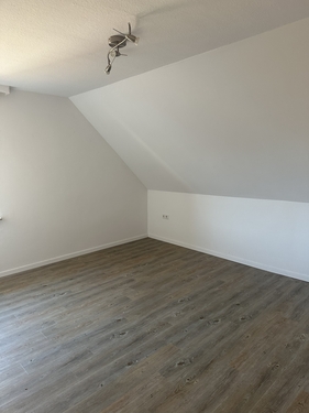 Büro - 3 Zimmer Dachgeschoßwohnung in Papenburg / Aschendorf (Ems)