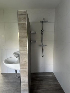 Dusche - Etagenwohnung mit 75,00 m&sup2; in Papenburg zur Miete