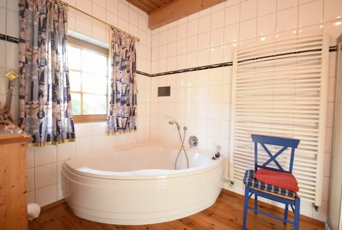 Badezimmer - 4 Zimmer Einfamilienhaus in Papenburg