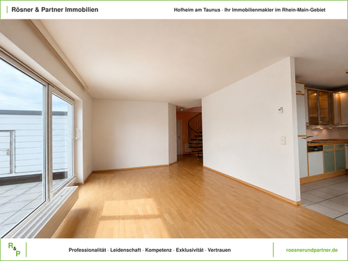 Wohn- Esszimmer - *Schöne DG-Maisonnette-Whg. mit gr. Terrasse und Fernblick*