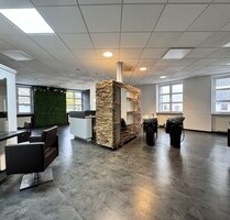 Moderner Friseursalon Ladenlokal Büro Praxis in guter Lage von Kriftel zu vermieten!