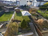 Blick in den Garten - 4 Zimmer Einfamilienhaus zum Kaufen in Hanau