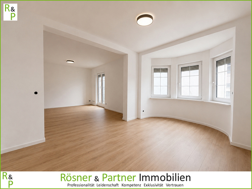 Wohn-Esszimmer - *Charmante DHH stilvoll renov. mit gr. Garten & Garage*