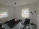 Zimmer - Zweifamilienhaus mit 293,00 m&sup2; in Frankfurt zum Kaufen