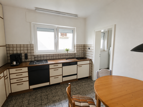 Küche - 8 Zimmer Zweifamilienhaus in Frankfurt