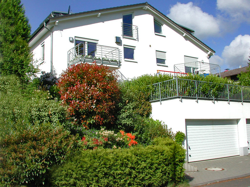 Rückansicht - 6 Zimmer Doppelhaushälfte zum Kaufen in Bad Soden