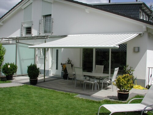 Gartenansicht - 6 Zimmer Doppelhaushälfte zum Kaufen in Bad Soden