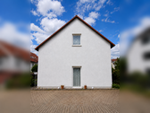 Außenansicht - 4 Zimmer Reihenendhaus zum Kaufen in Frankfurt