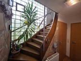 Treppenhaus - 8 Zimmer Zweifamilienhaus in Offenbach