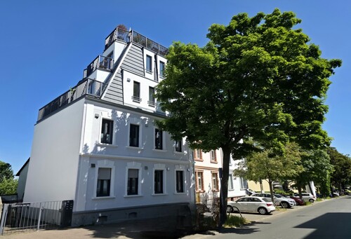 Aussenansicht - 7 Zimmer Mehrfamilienhaus, Wohnhaus zum Kaufen in Frankfurt am Main