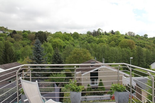 Blick von Balkon - Doppelhaushälfte mit 171,25 m&sup2; in Bad Soden zum Kaufen