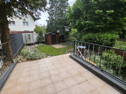 Terrasse - 6 Zimmer Reihenmittelhaus zum Kaufen in Offenbach