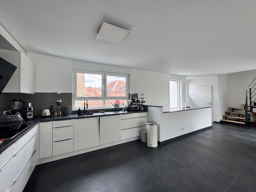 Küche im Wohnbereich - Reihenendhaus mit 163,90 m² in Wiesbaden zum Kaufen