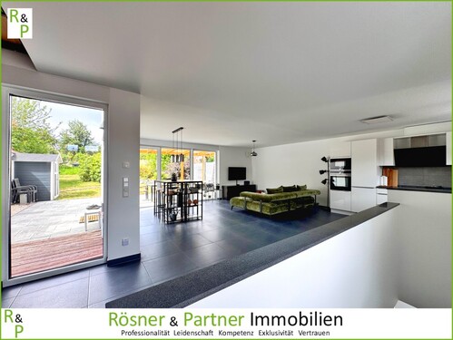 Wohnbereich - *Einziehen und Wohlfühlen! Modernes REH - ruhige Lage mit Blick ins Grüne*