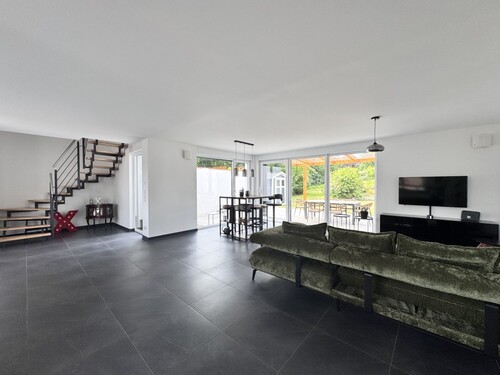 Wohnbereich - 5 Zimmer Reihenendhaus zum Kaufen in Wiesbaden