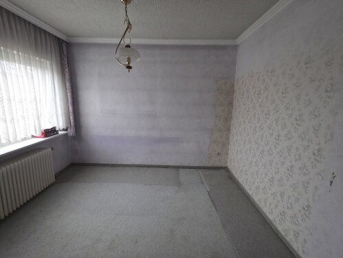 Zimmer - Einfamilienhaus mit 132,00 m&sup2; in Dreieich zum Kaufen